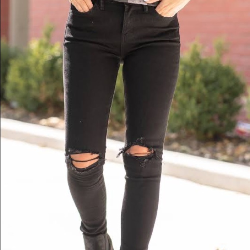 KanCan Black Skinny Jeans with Knee Holes